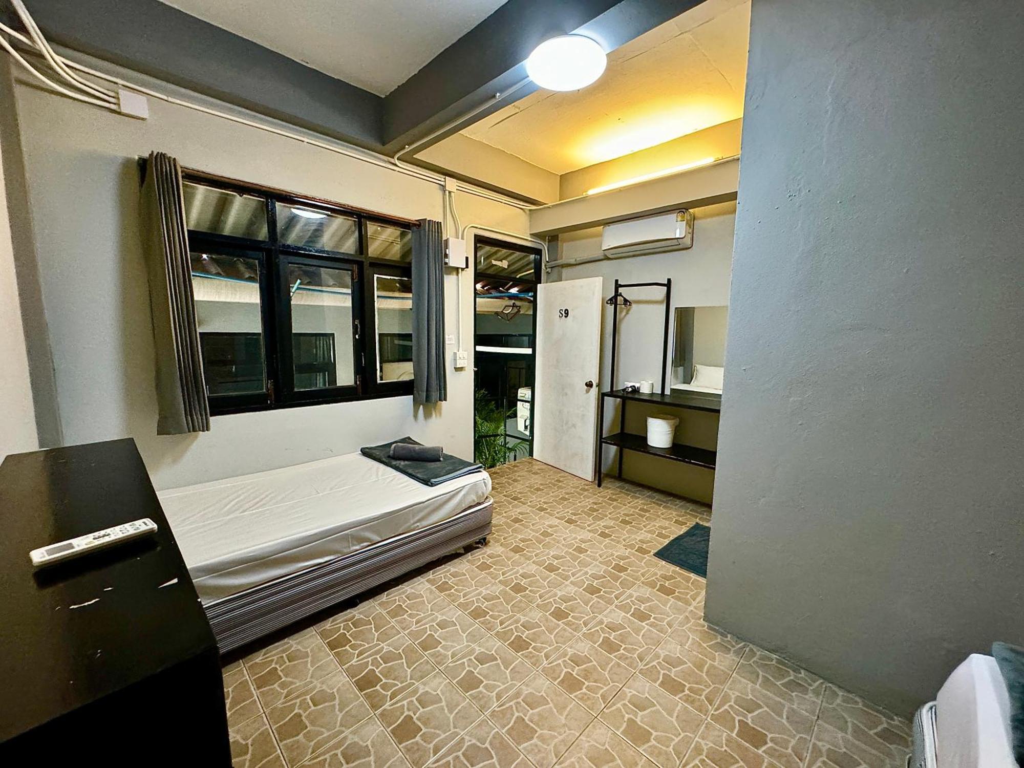 Eclipse Hostel And Bar Haad Rin Exterior photo